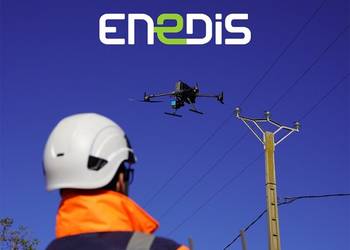 Photo de Inspection du réseau électrique par drone
